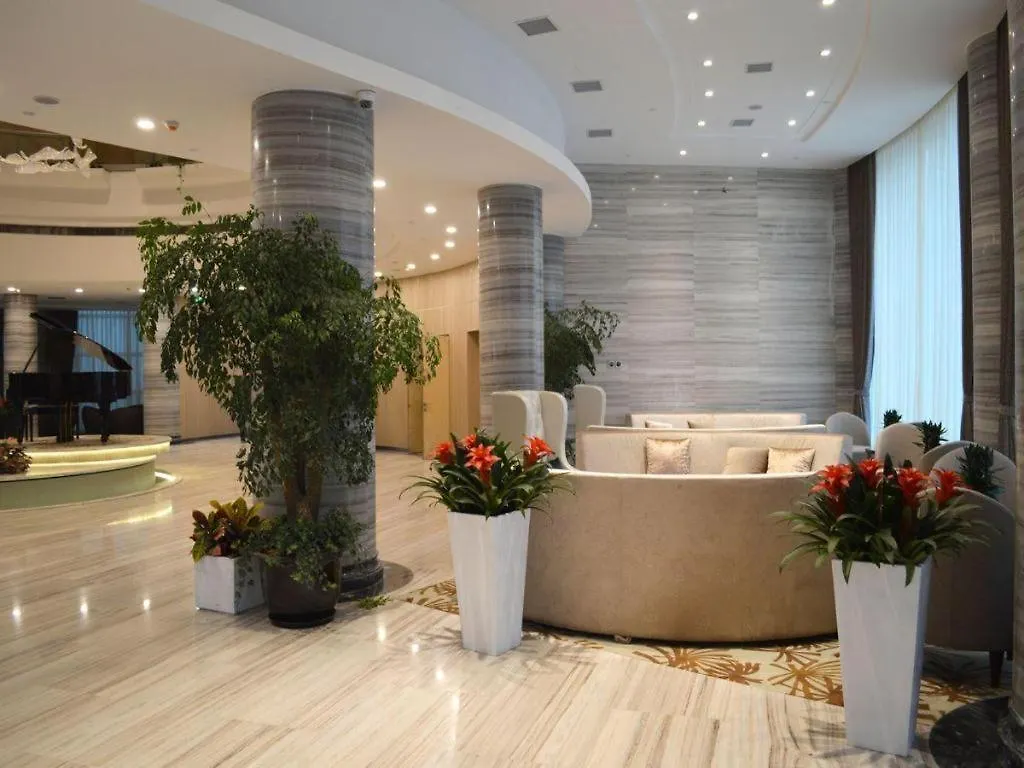 Shanghai Noble Center Hotel
