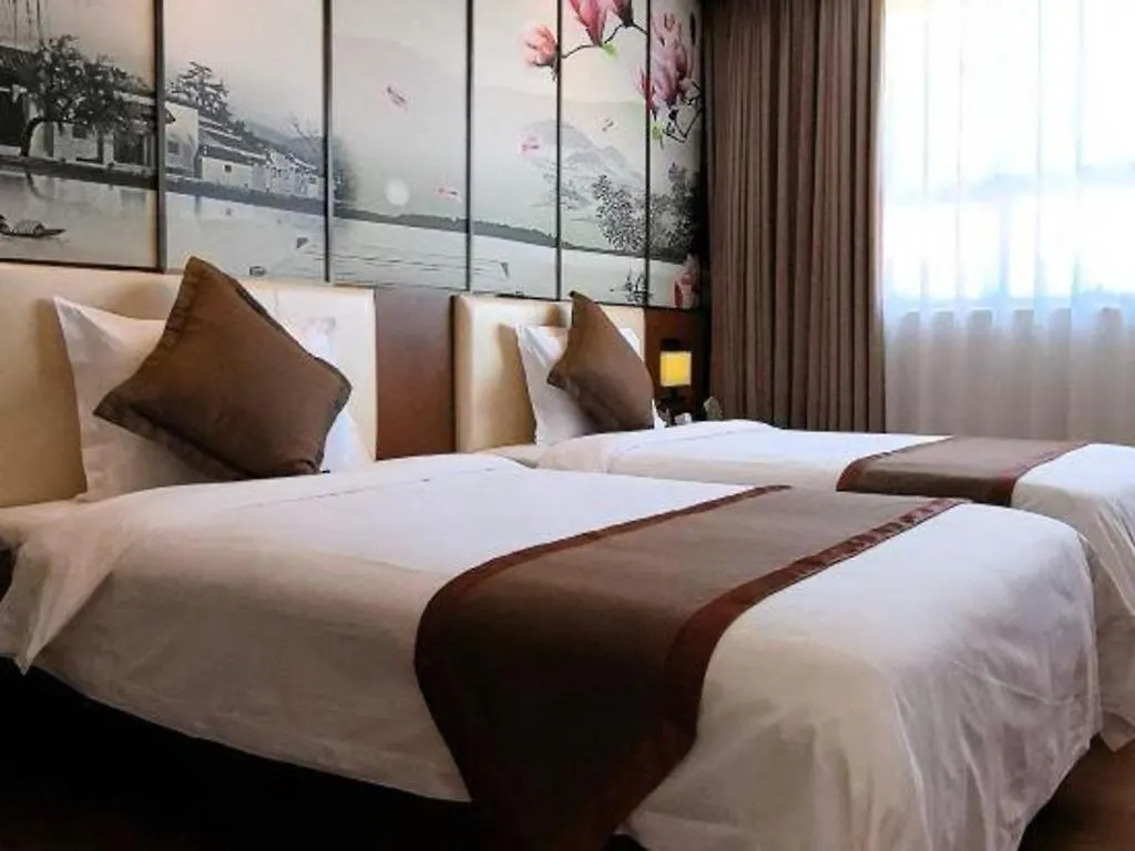 Shanghai Noble Center Hotel