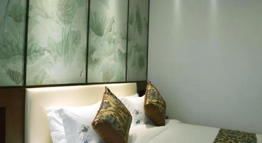 Shanghai Noble Center Hotel