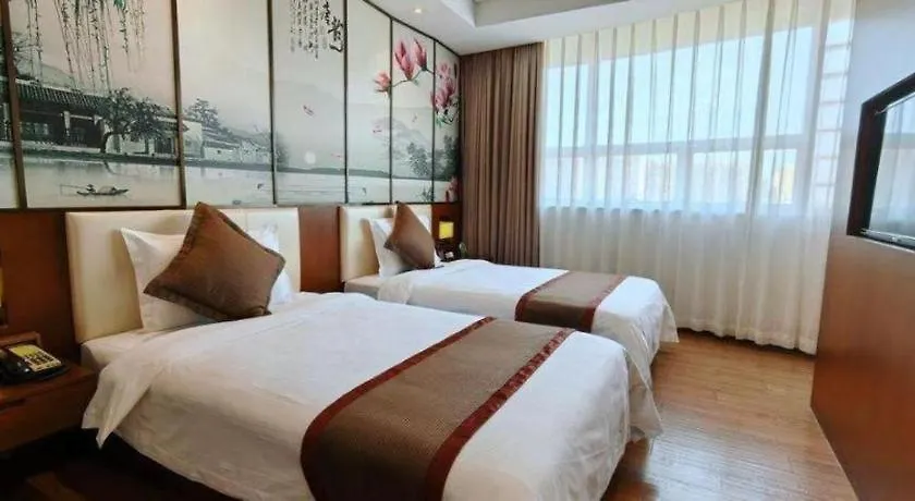 Shanghai Noble Center 3*,  Chiny