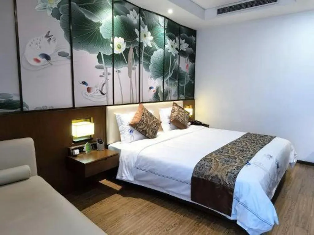 Shanghai Noble Center Hotel