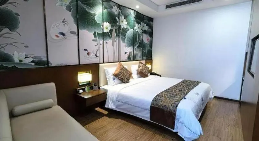 Shanghai Noble Center Hotel